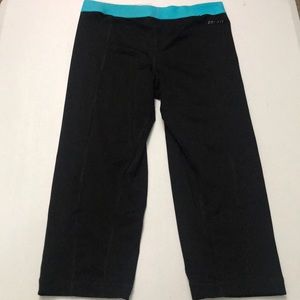 Nike cropped leggings
